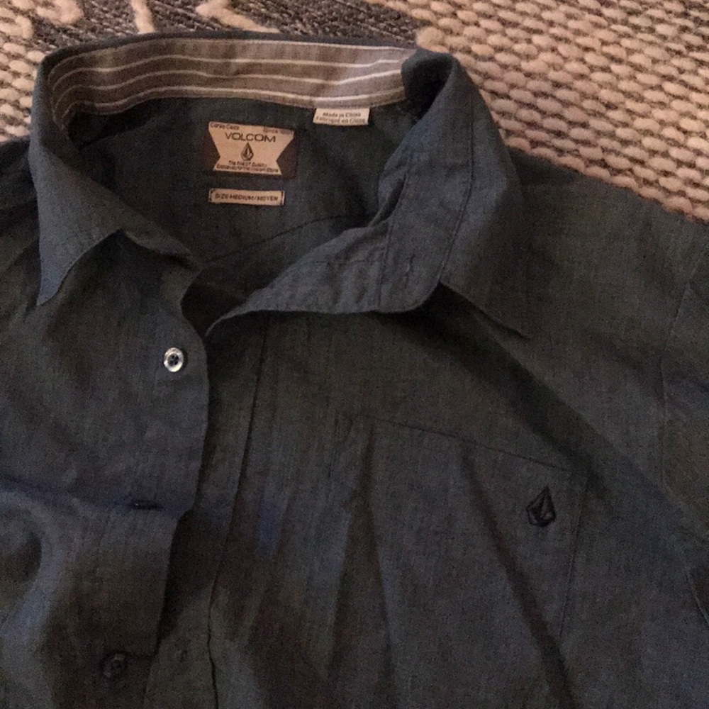 Volcom mens dress shirt